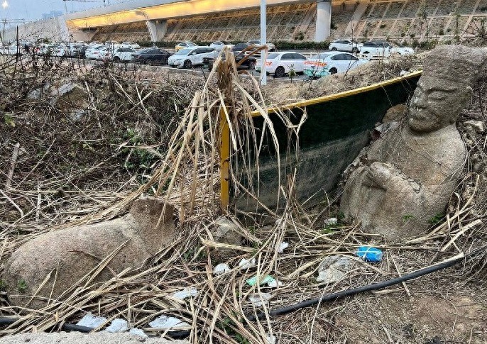 福州一宋代古墓被指沦为露天厕所，仓山区博物馆：已设置围挡  第1张