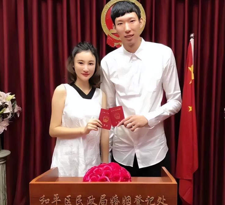 曾用离婚逼周琦回国	，周琦妻子再次发博回应质疑后关闭账号  第2张